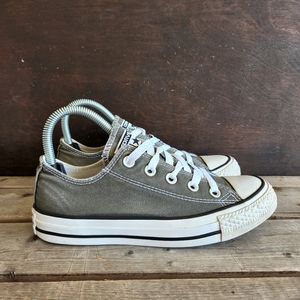 Converse All Star Sneakers Women's Size 6 Gray Lace Up